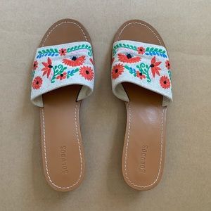 Soludos embroidered slides